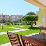 Pool Breeze Apartment *